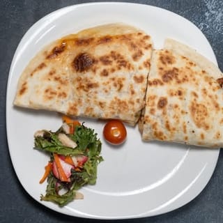 Quesadilla Suiza